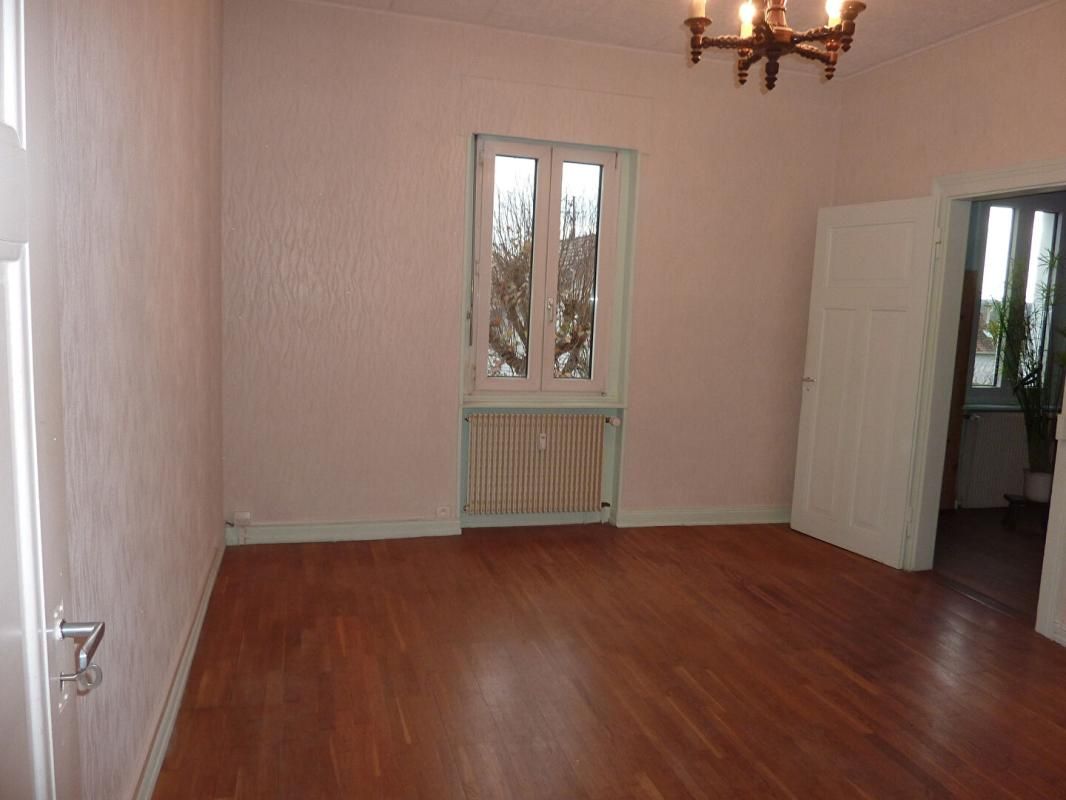 BRUNSTATT-DIDENHEIM BRUNSTATT (68350) Maison bi-famille,  6 pièce(s) sur 3,40 ares 2