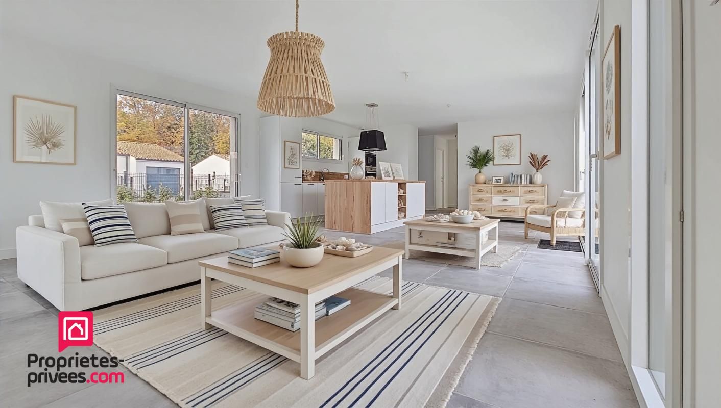 LES MATHES Maison Les Mathes 6 pièce(s) 143.22 m2 3