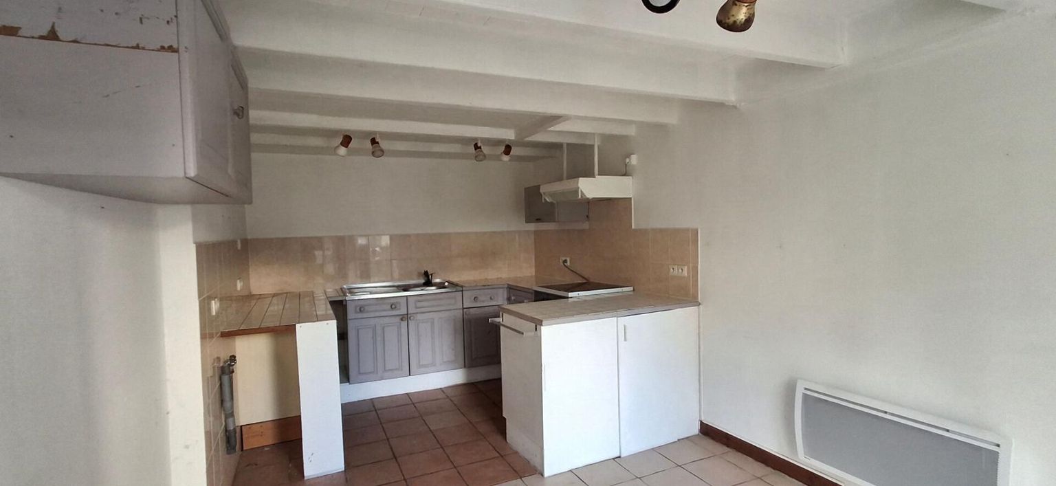 SAINT-MARTIN-DES-FONTAINES Maison Saint Martin Des Fontaines 6 pièce(s) 87 m2 2