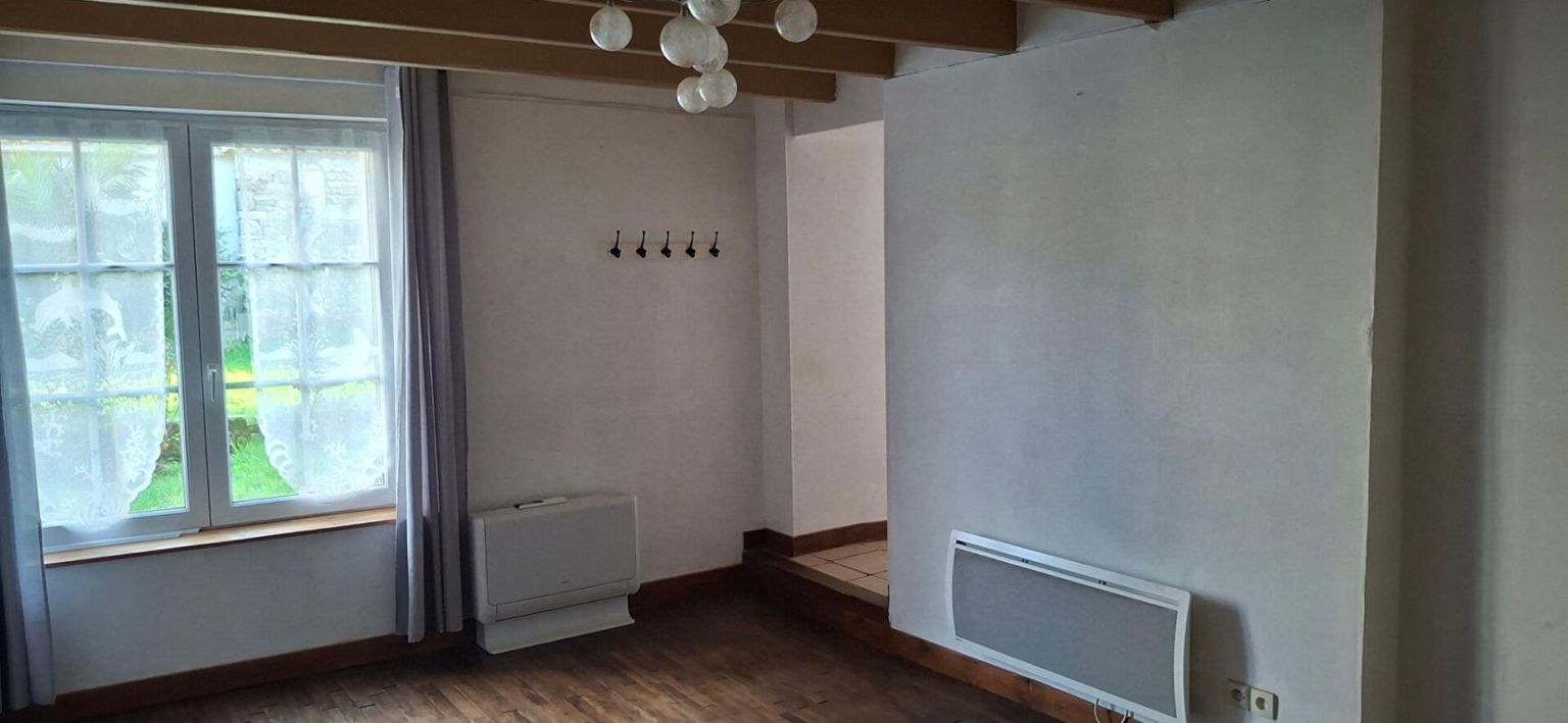 SAINT-MARTIN-DES-FONTAINES Maison Saint Martin Des Fontaines 6 pièce(s) 87 m2 3