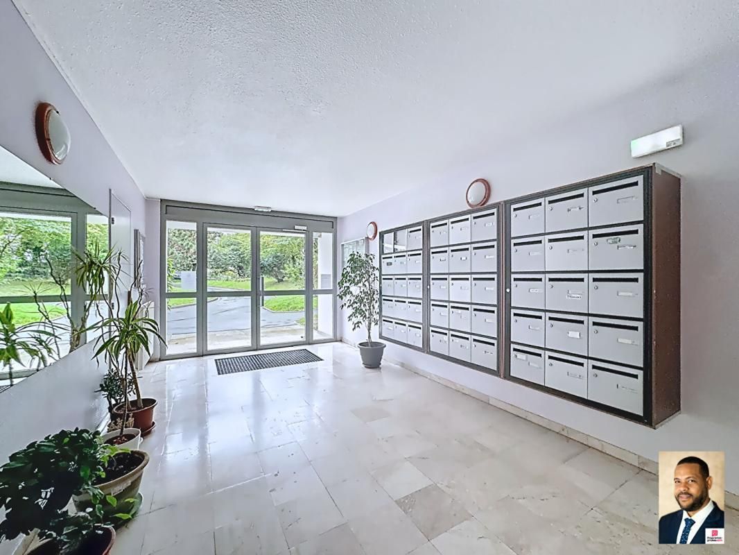 VITRY-SUR-SEINE Appartement Vitry Sur Seine 5 pièces 100m2 1