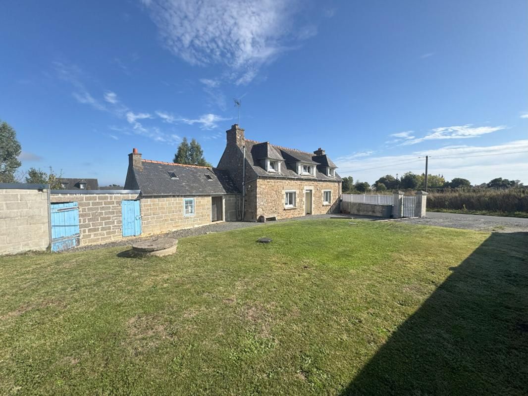 PLEUBIAN Maison de caractère à Pleubian , calme, rénovée, proche du littoral 1