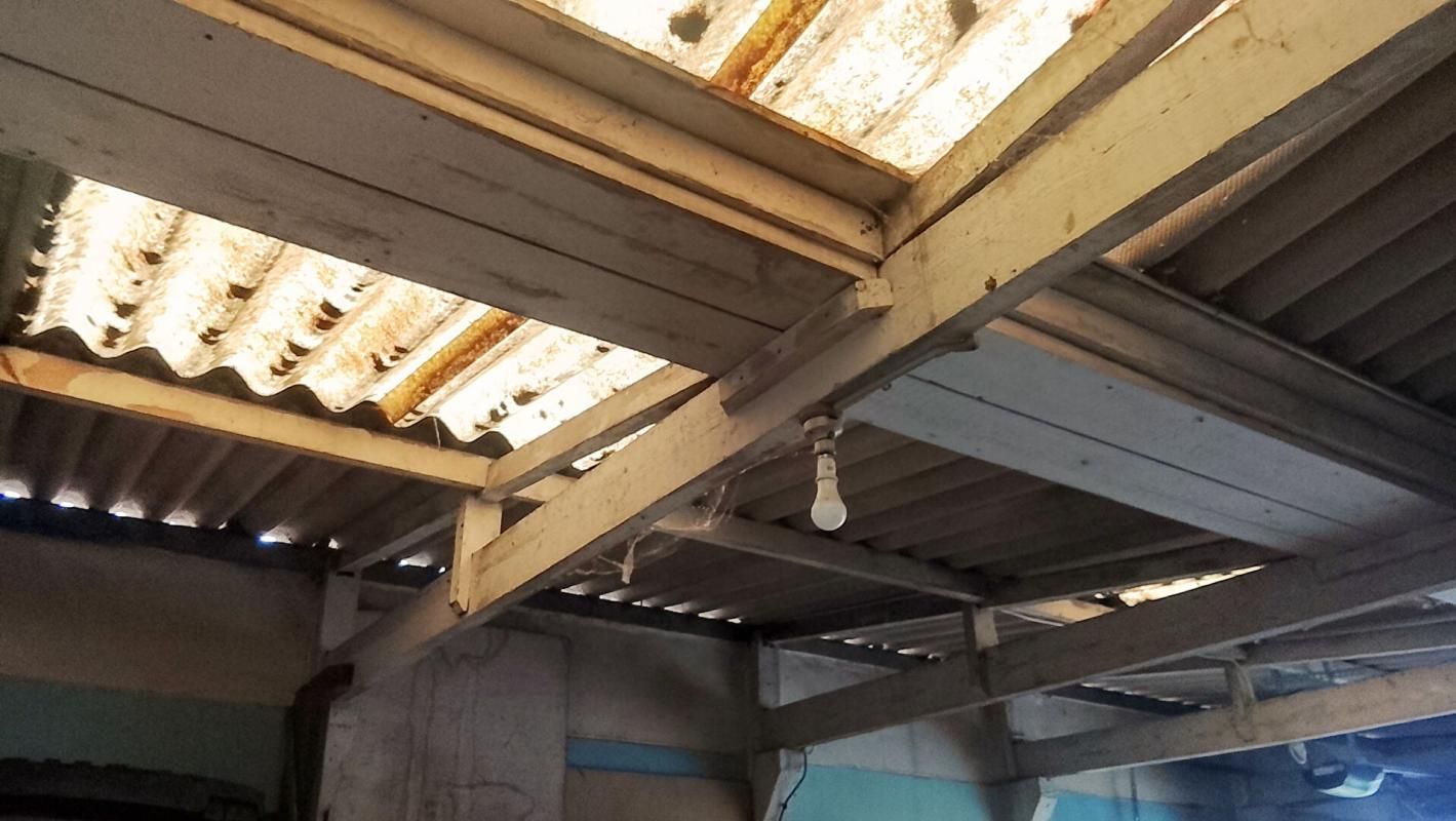 Atelier 55 m2/ Grand Garage / Plateau Vierge/  Local commercial