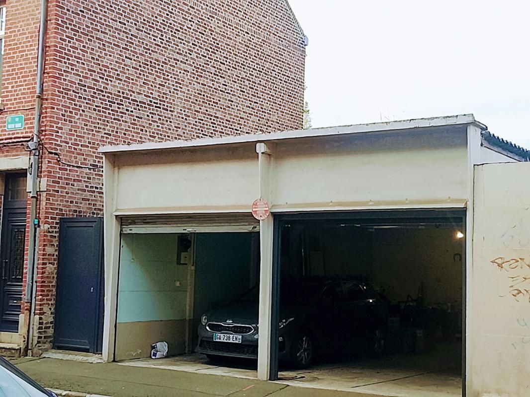 RONCHIN Atelier 55 m2/ Grand Garage / Plateau Vierge/  Local commercial 2