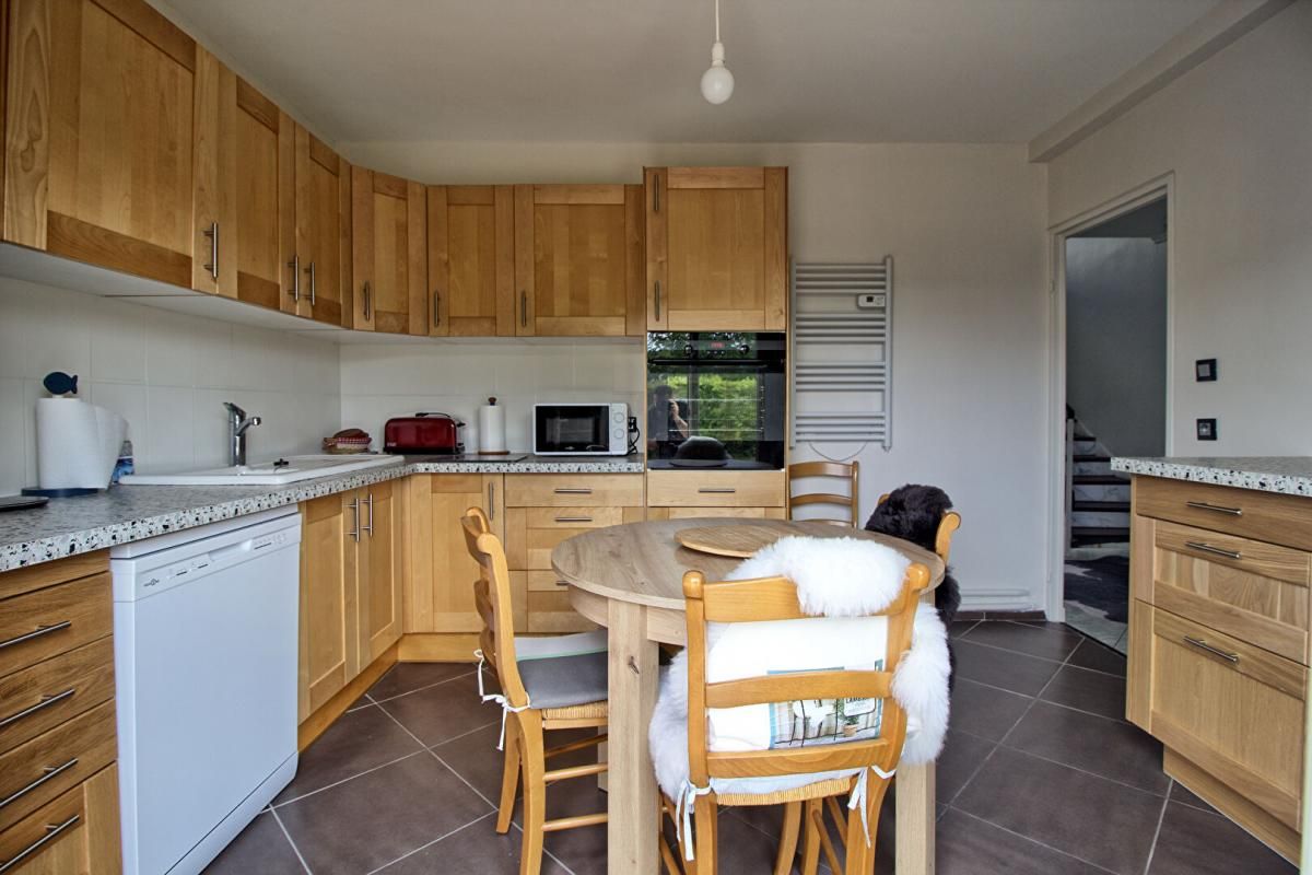 SAINT-SYLVAIN-D'ANJOU Maison Verrieres En Anjou 6 pièce(s) 100 m2 4