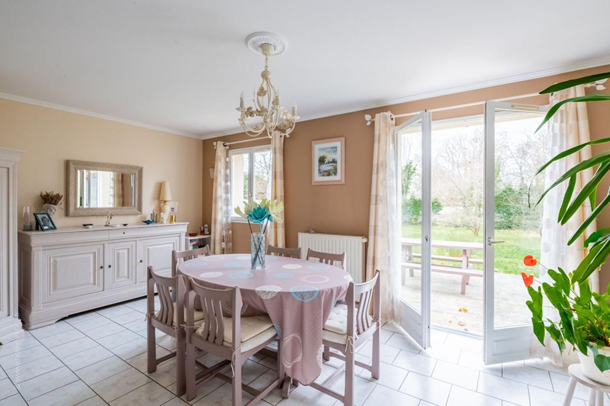 ROSNY-SUR-SEINE Maison familiale 130 m² - 6 pièces avec jardin - Centre Rosny-sur-Seine 3