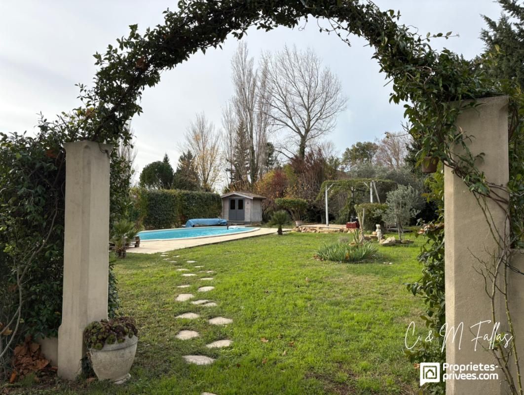 CAMARET-SUR-AIGUES Mas rénové - Camaret Sur Aigues - 6 pièces - 205 m2 3