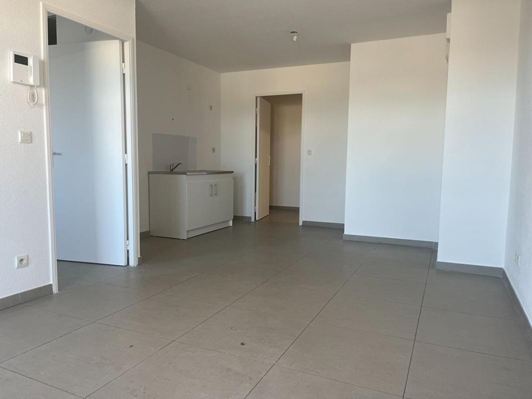 FOS-SUR-MER Fos Sur Mer T2 39M2 Idéal pour premier achat, pied-à-terre ou résidence secondaire 2