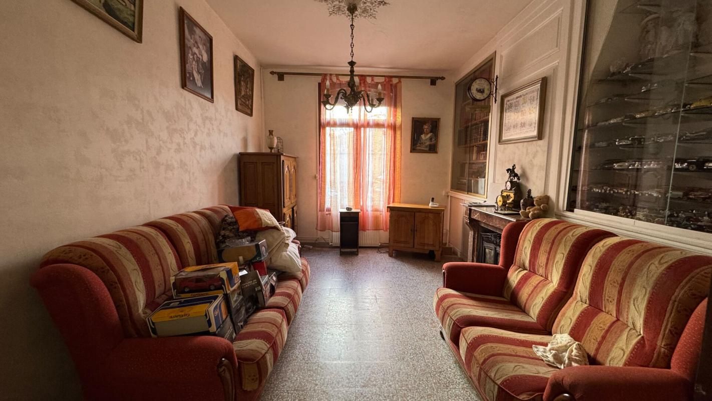 Maison  5 pièce(s) 117 m2  proche centre ville ABBEVILLE