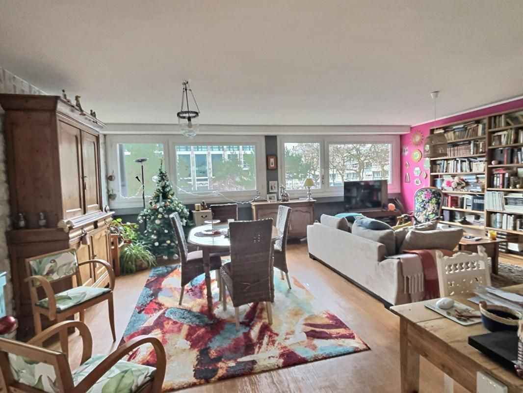 LE HAVRE Appartement Le Havre 4 pièce(s) 90 m2 HOTEL DE VILLE 3