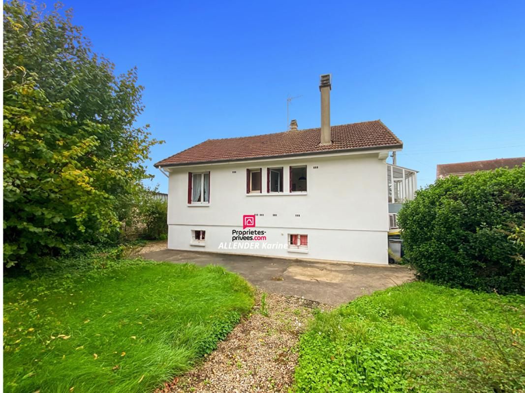 SAINT-CLEMENT Maison St Clement 4 pièce(s) 73 m2 1