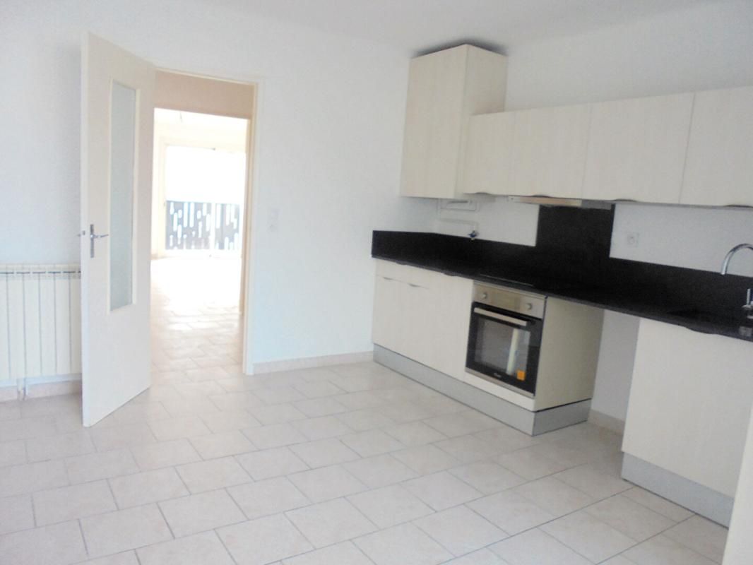 ISTRES Appartement 85 m2 , 2 chambres 3