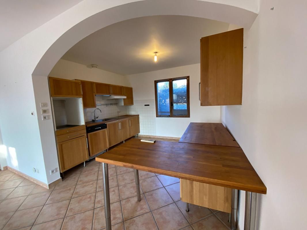 ISTRES maison individuelle MEUBLÉ 3 chambres Garage 3