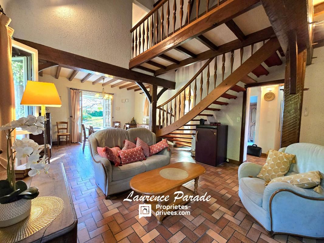 MONTPON-MENESTEROL Maison parc, avec garage, puits 4