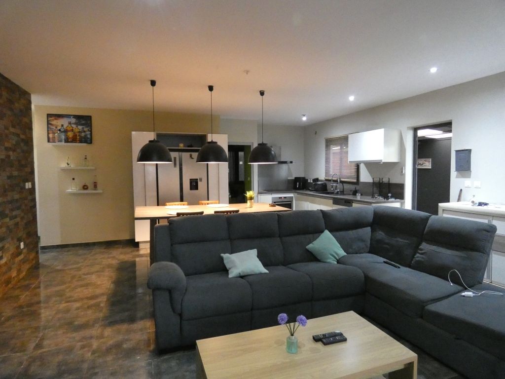 SAINT-LOUIS 97421 Les Makes villa de 2016 T4 env 76 m2 plus 2 terrasses env 40m² sur 454 m² terrain clos 1