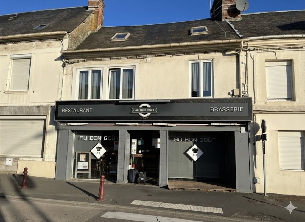 DOZULE Immeuble Dozule 6 pièce(s) 286 m2 1