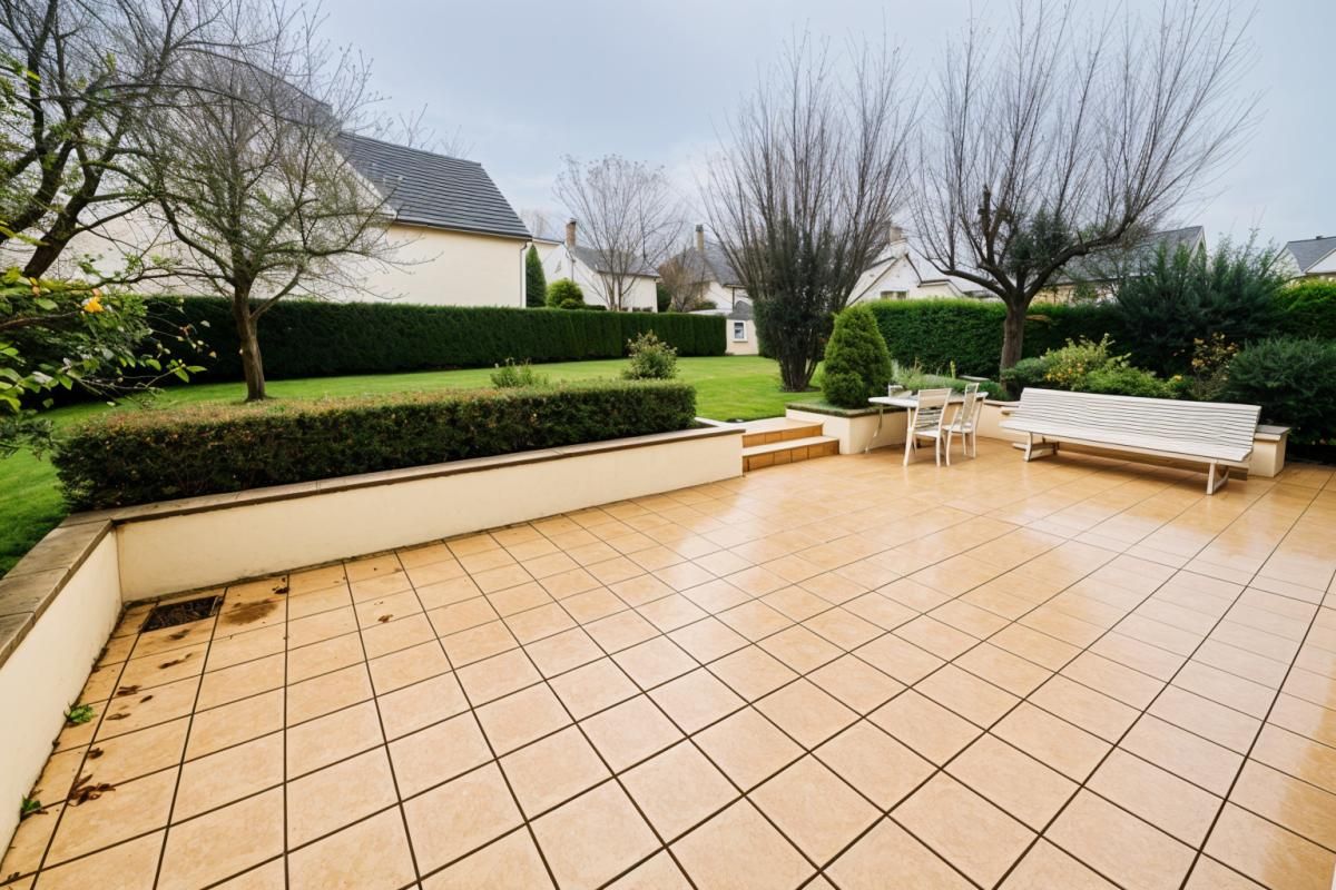 COLLEGIEN Maison indépendante à Collégien 6 pièce(s) 150 m2 4