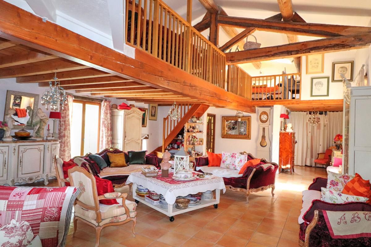 SAINT-BAUZILLE-DE-PUTOIS Maison 150 m² -Vue panoramique -Piscine -grand terrain -Extension possible 4