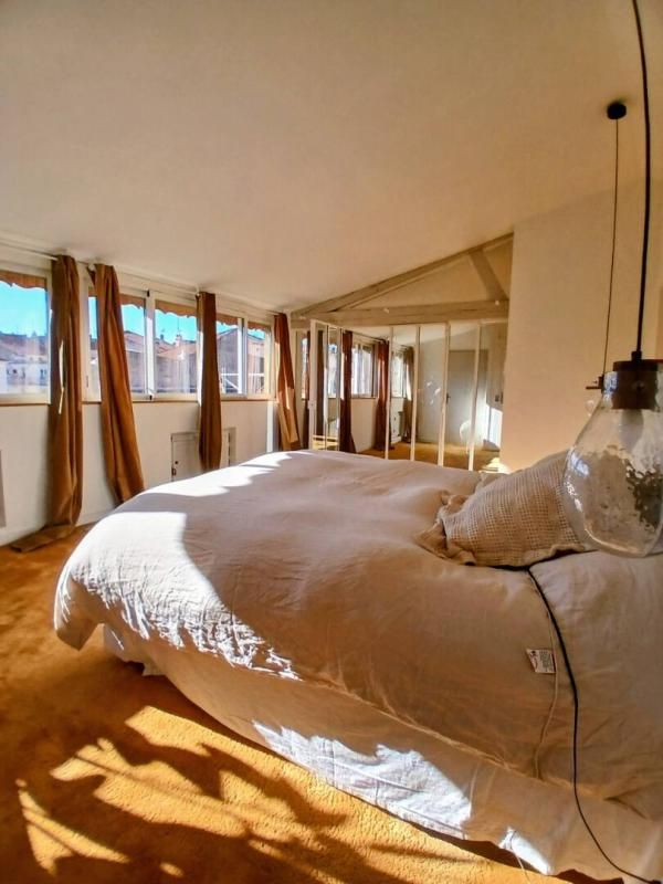 BEZIERS Exceptionnelle maison de ville sept pièces, cour et jardin, dépendances de trois pièces 3