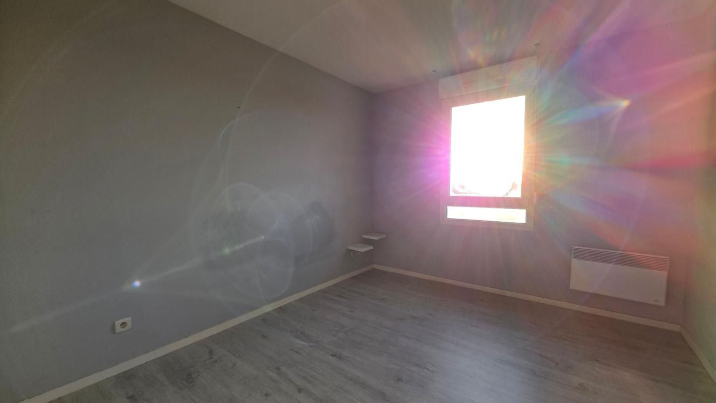 BOURGES BOURGES APPARTEMENT 2 PIECES 48.35 m2 BALCON PARKING 4