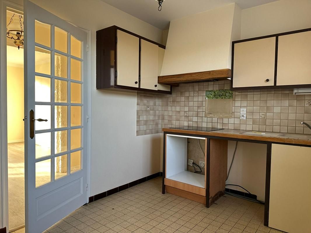 NOGENT-LE-ROTROU Appartement Nogent Le Rotrou 5 pièce(s) 91 m2 3