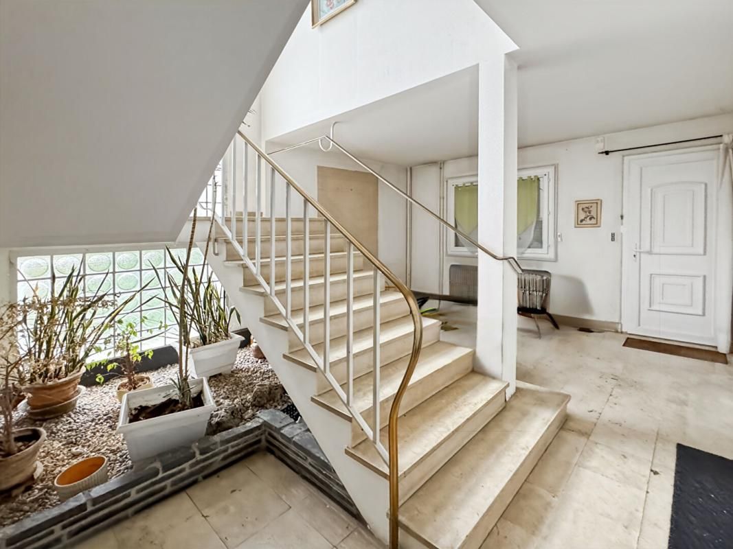 TRELISSAC Maison   240 m2 4