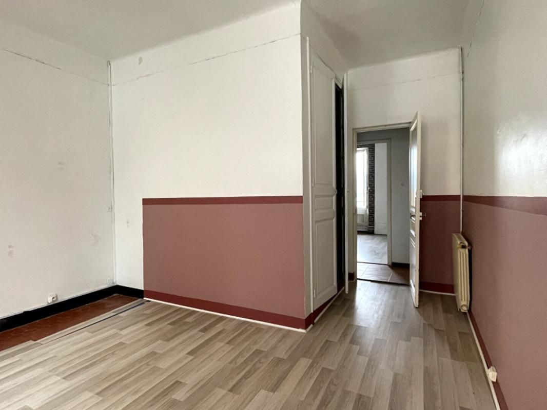 LA SEYNE-SUR-MER Maison de ville à rénover avec vue mer  - La Seyne-sur-Mer 3