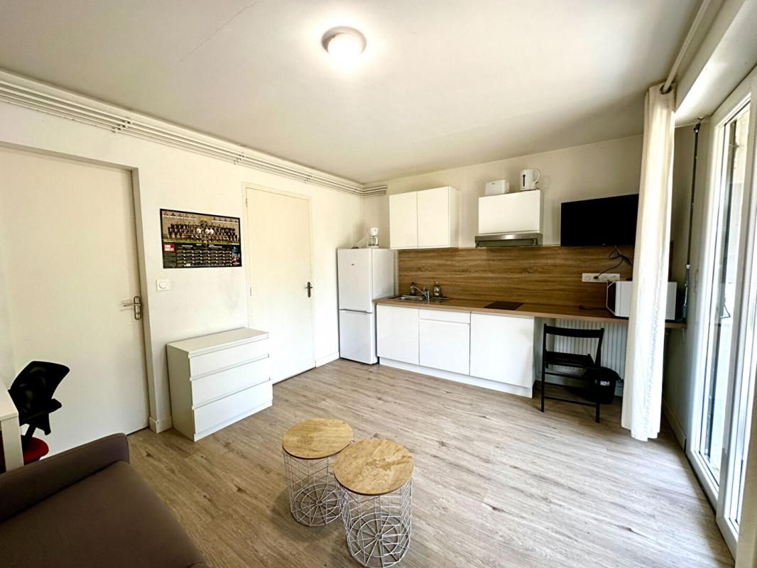 ANGERS STUDIO MEUBLÉ 20 m2 2