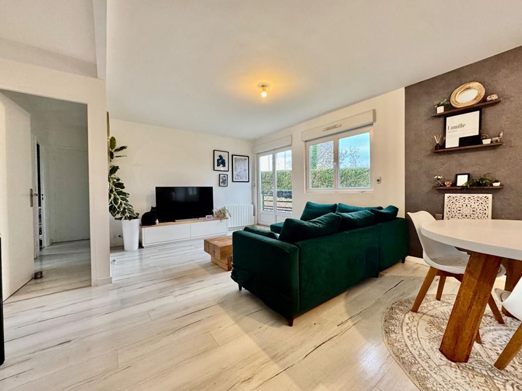 AMIENS Appartement Amiens SUD 3 pièce(s) 71.40 m2 2 chambres , 2 places de parking 1