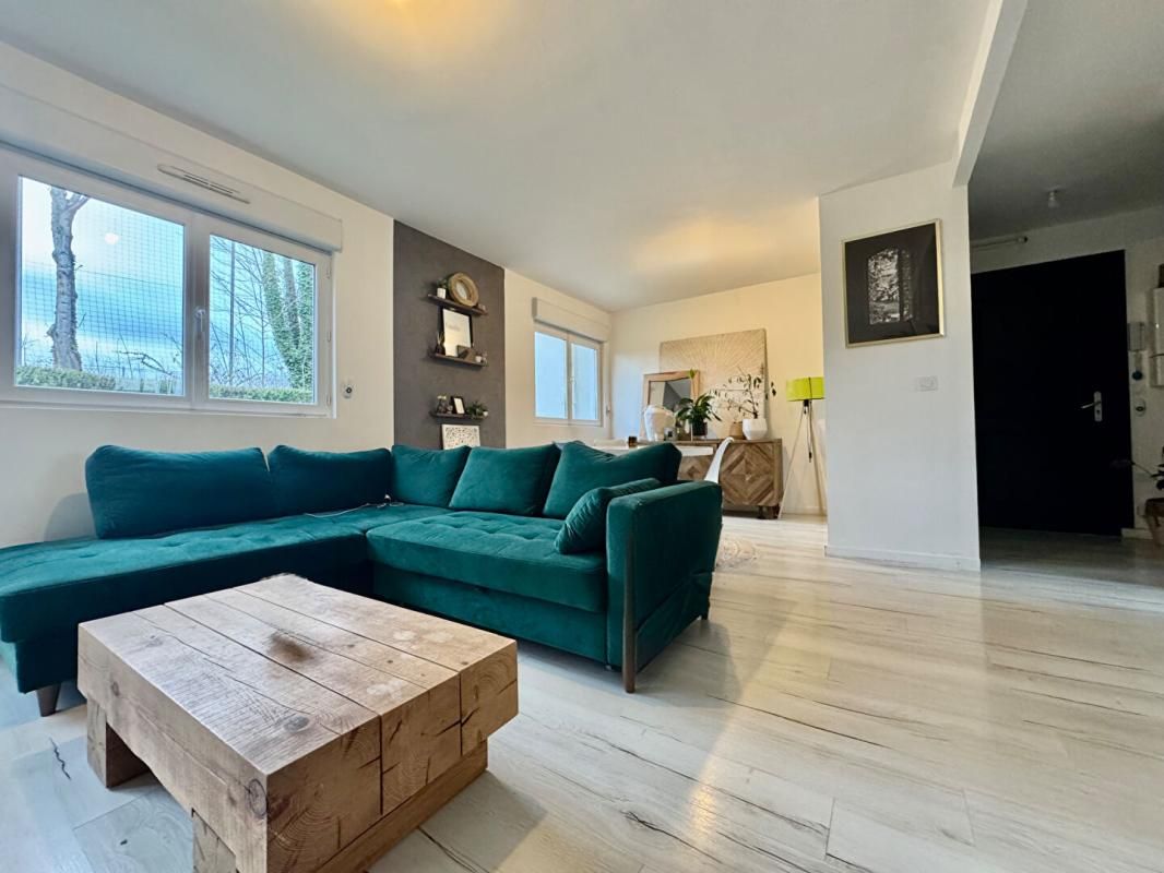 AMIENS Appartement Amiens SUD 3 pièce(s) 71.40 m2 2 chambres , 2 places de parking 4