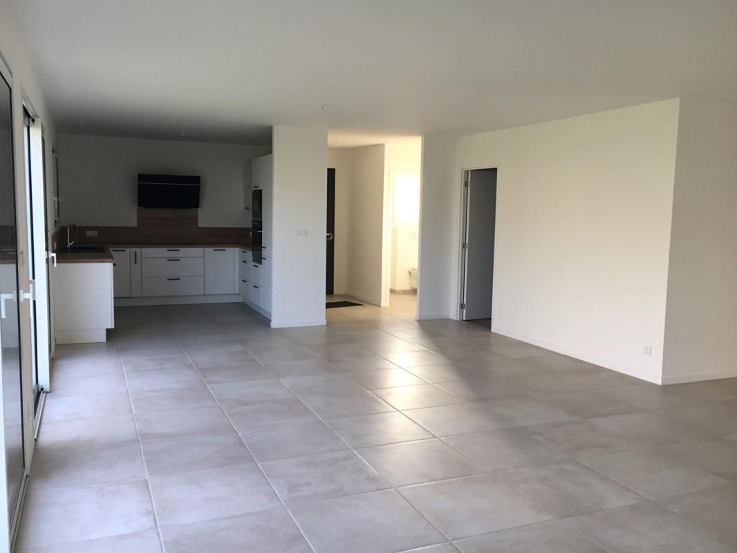 MEDIS Plain pied  149.80m² habitable  480000 FAI 4