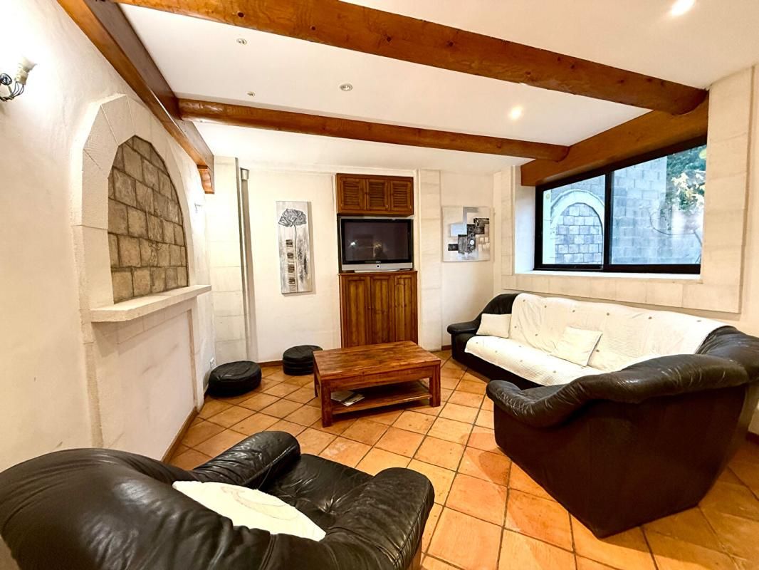 EYRAGUES Maison de village avec cour - Eyragues 2