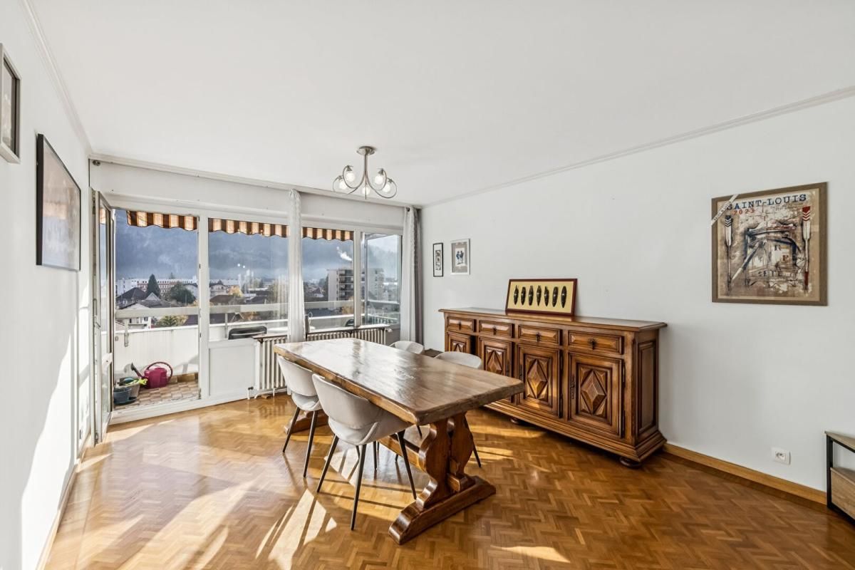 CLUSES Appartement  T4 77 m2 avec garage et cave - Exclusivité 2