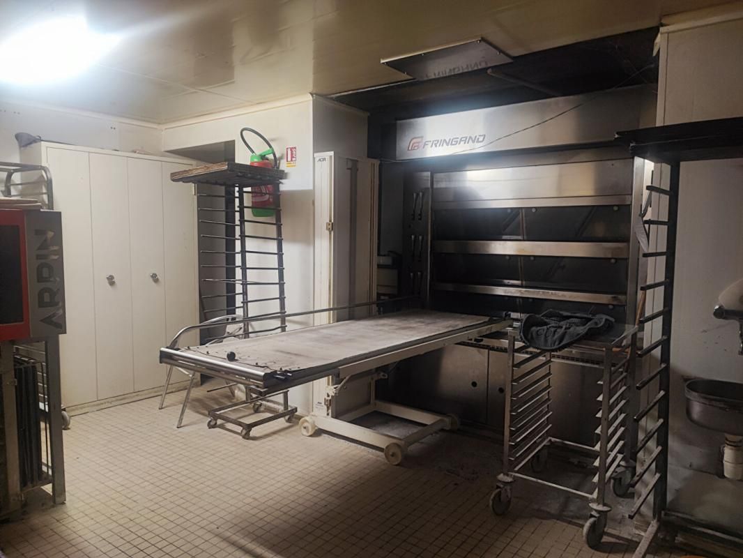 CASTRES CENTRE VILLE BRASSAC - BOULANGERIE PÂTISSERIE SNACKING avec LOGEMENT 4