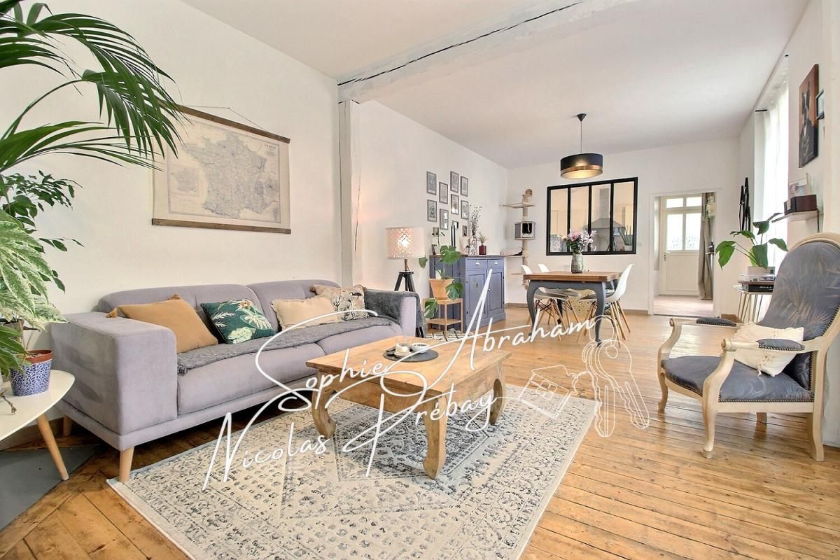 JANVILLE Maison de 5 pièces, 4 chambres avec garage et terrain 1