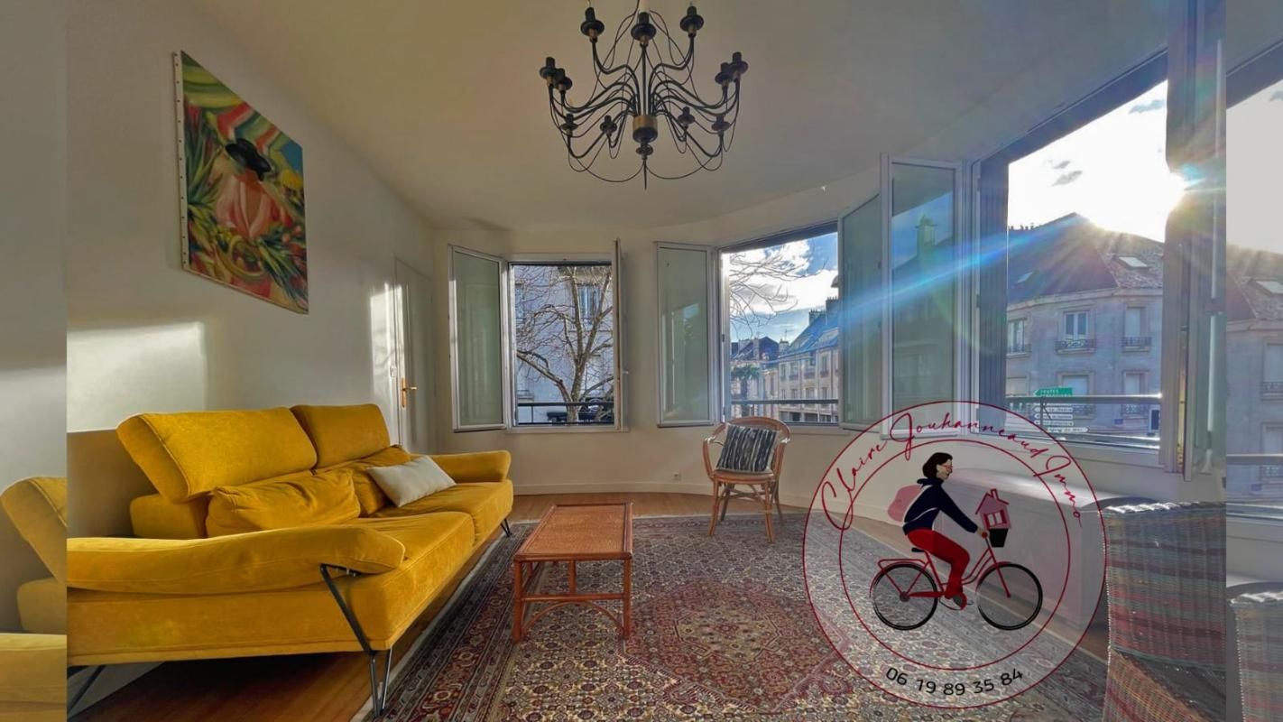 Appartement de charme -  Mairie -3 pièces et 2 places de stationnement