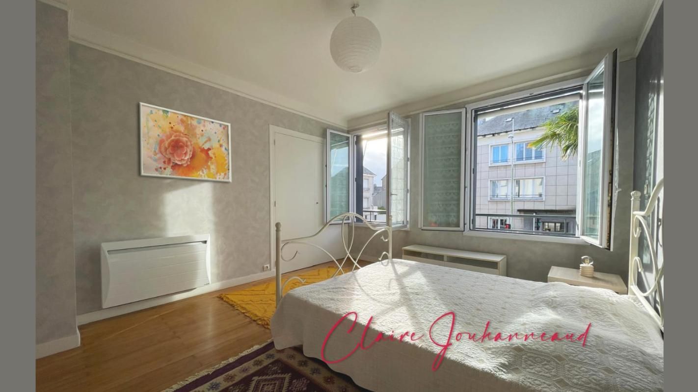 SAINT-NAZAIRE Appartement de charme -  Mairie -3 pièces et 2 places de stationnement 3