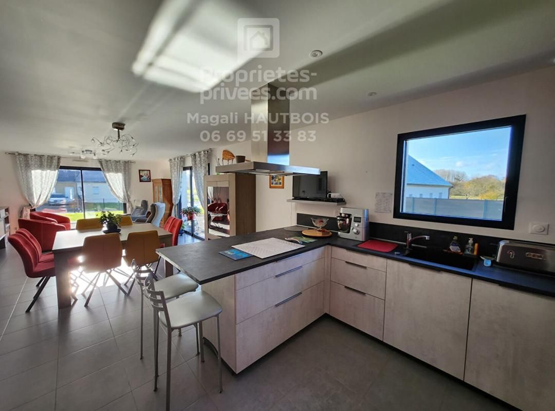 SAINT-HILAIRE-DU-HARCOUET Maison Saint Hilaire Du Harcouet 5 pièce(s) 102.40 m2 3