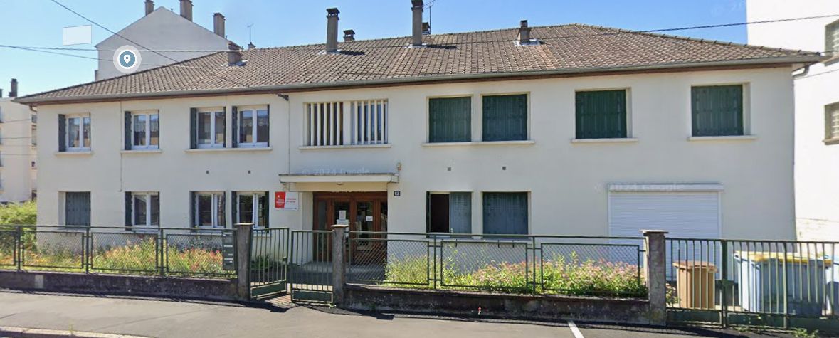 NEVERS Immeuble Nevers 10 pièce(s) 300 m2 1