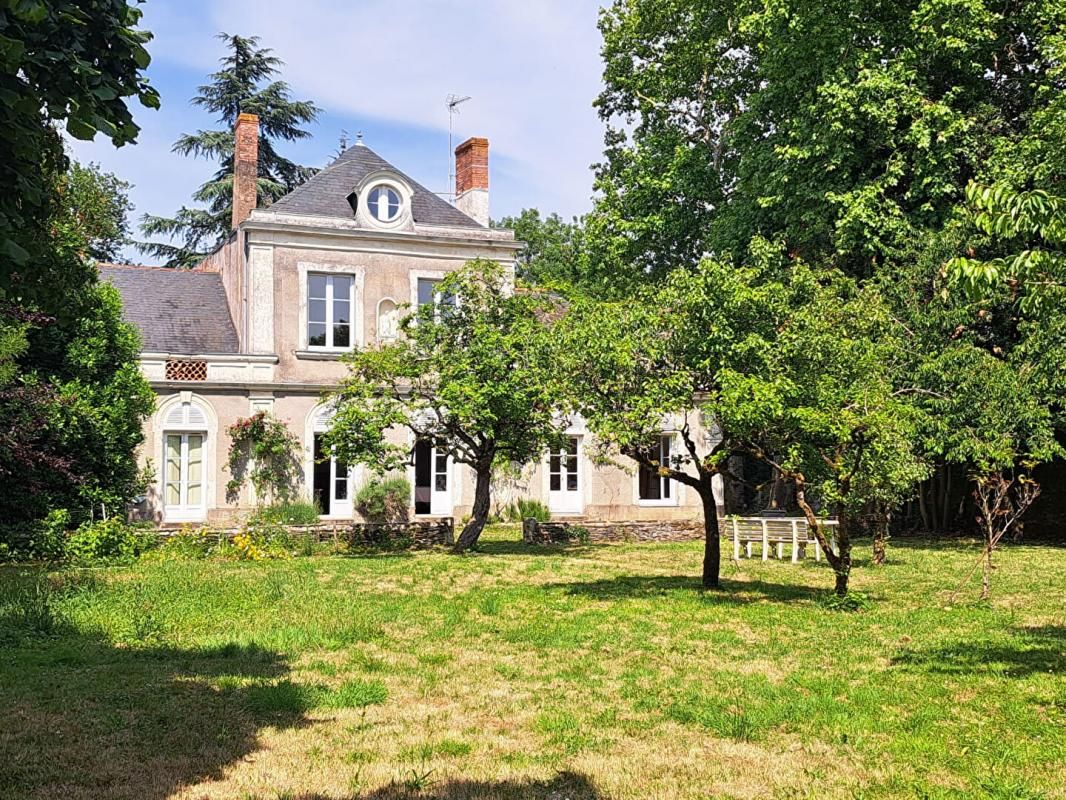 PROPRIETE D'EXCEPTION A AVRILLE