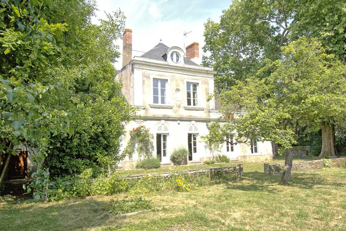 AVRILLE PROPRIETE D'EXCEPTION A AVRILLE 3