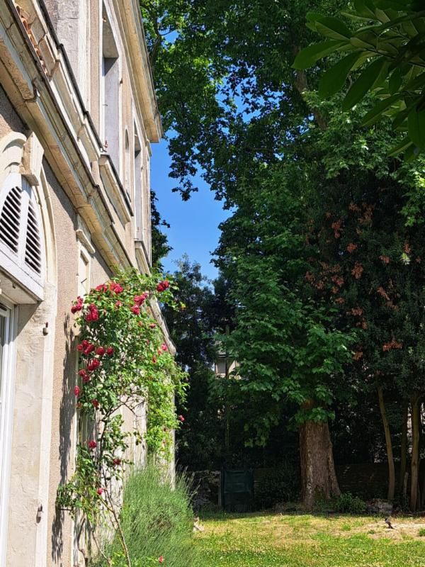 AVRILLE PROPRIETE D'EXCEPTION A AVRILLE 4