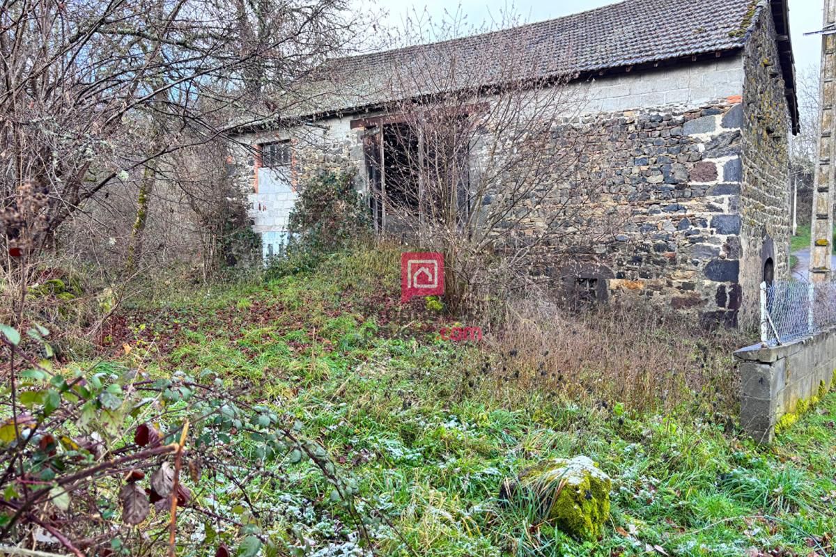 MAZAYE Grange à vendre à réhabiliter à Mazaye  1550m² de terrain 3