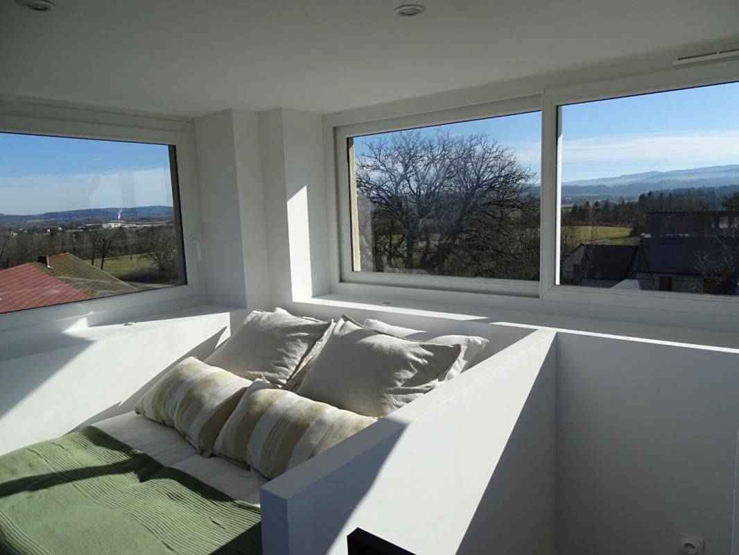 PONT-DE-POITTE Ancienne église rénovée, proche du lac de Voulgans 2