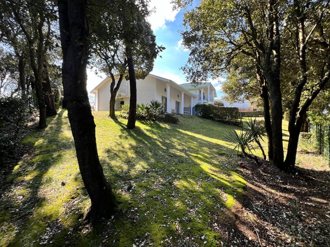 SAINT-JEAN-DE-MONTS Appartement proche plage et golf dans une résidence avec piscine 1