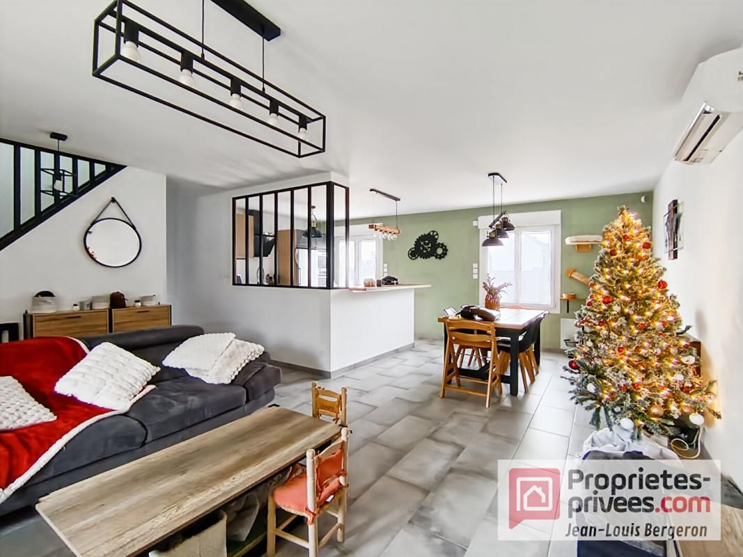 ARTANNES-SUR-INDRE Maison Artannes Sur Indre 6 pièce(s) 150 m2 2