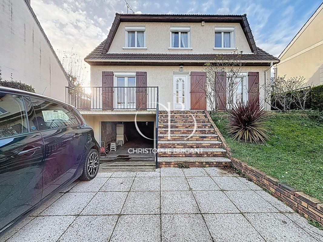 VILLEJUIF Maison 6 pièces avec sous sol total 1