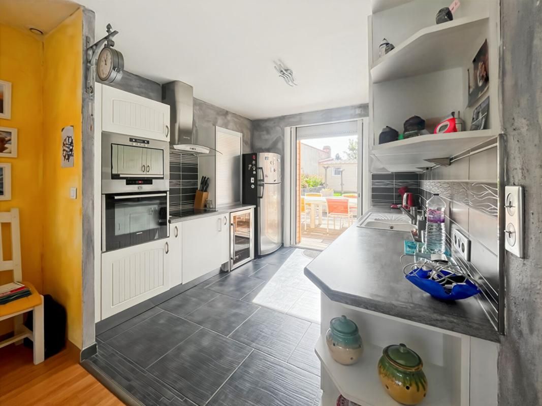 SAINT-BREVIN-LES-PINS Maison Saint Brevin Les Pins 4 pièce(s) CENTRE VILLE plus dépendances aménagées 42 m² 2