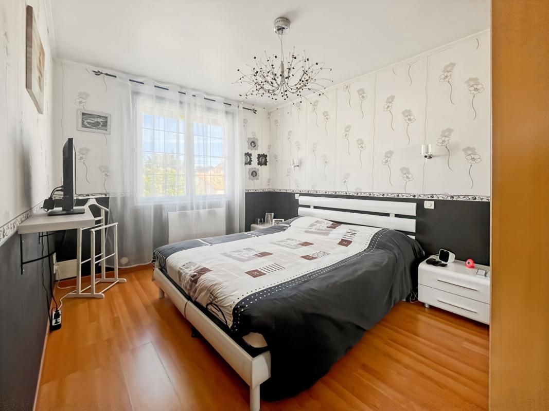 SAINT-BREVIN-LES-PINS Maison Saint Brevin Les Pins 4 pièce(s) CENTRE VILLE plus dépendances aménagées 42 m² 3