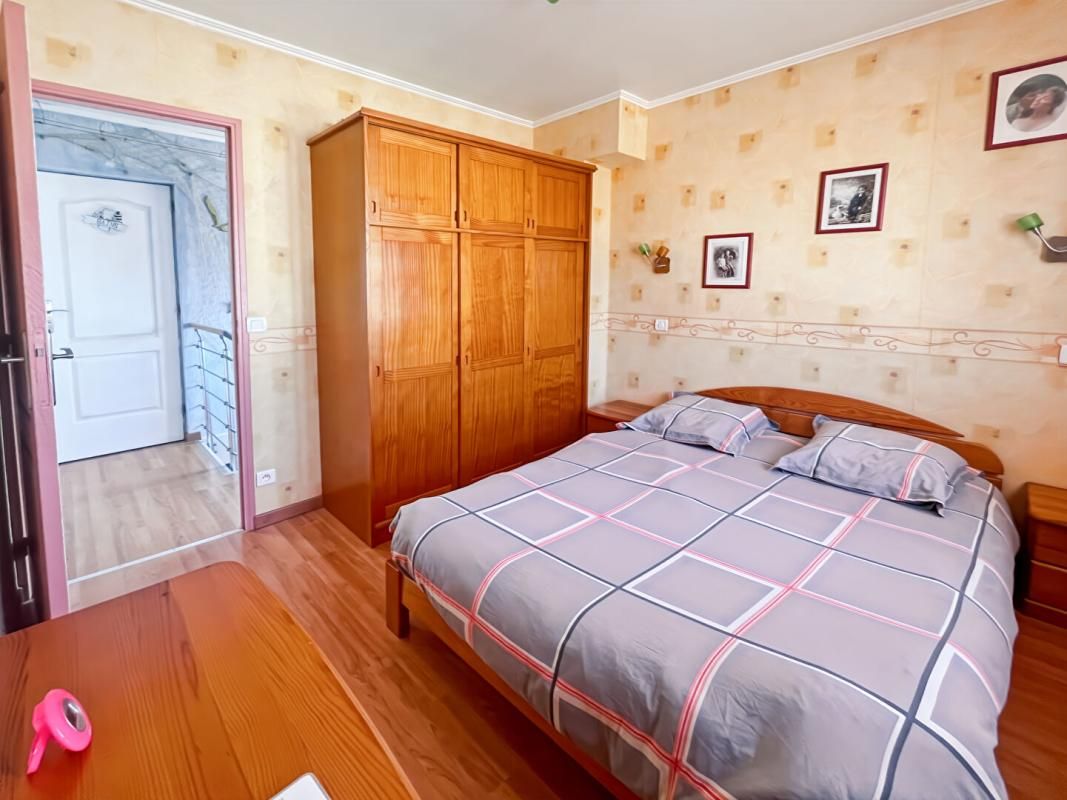 SAINT-BREVIN-LES-PINS Maison Saint Brevin Les Pins 4 pièce(s) CENTRE VILLE plus dépendances aménagées 42 m² 4